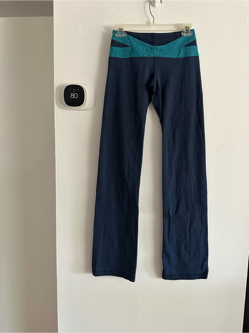 lululemon athletica navy leggings with light gray logo - Picture 2 of 6